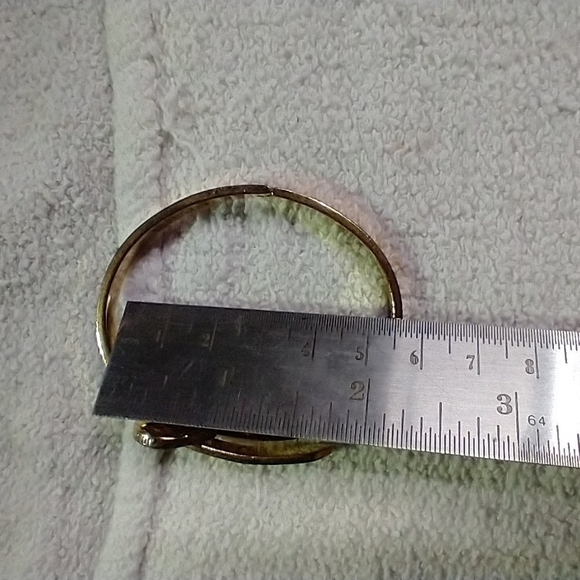 Goldtone juicy couture belt buckle crystal hinged bracelet - Picture 3 of 8